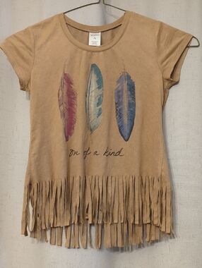 Arizona Jean Company Beige Fringe Tee with Feather Graphic